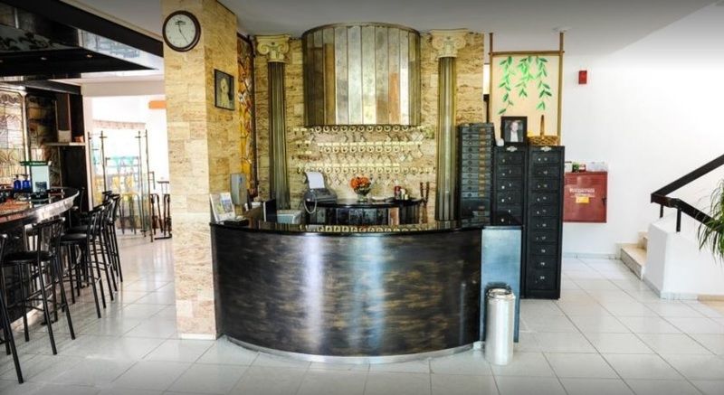 Margaret Hotel Kremasti  Bagian luar foto