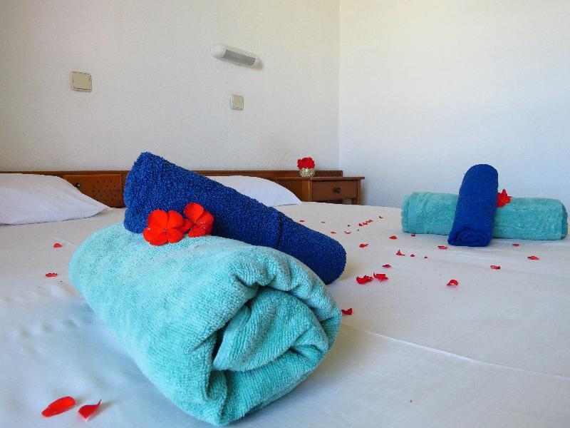 Margaret Hotel Kremasti  Bagian luar foto