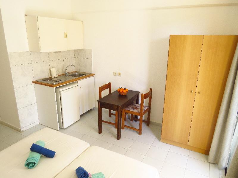 Margaret Hotel Kremasti  Bagian luar foto