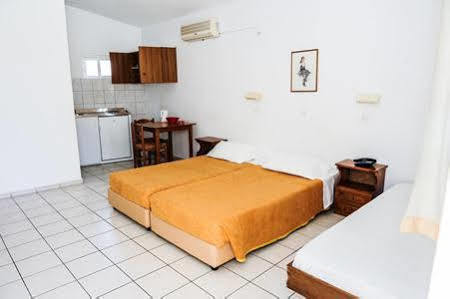 Margaret Hotel Kremasti  Bagian luar foto
